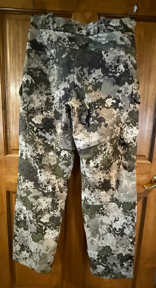 Cabela's Instinct Grindstone Lightweight Pants size 32 for men