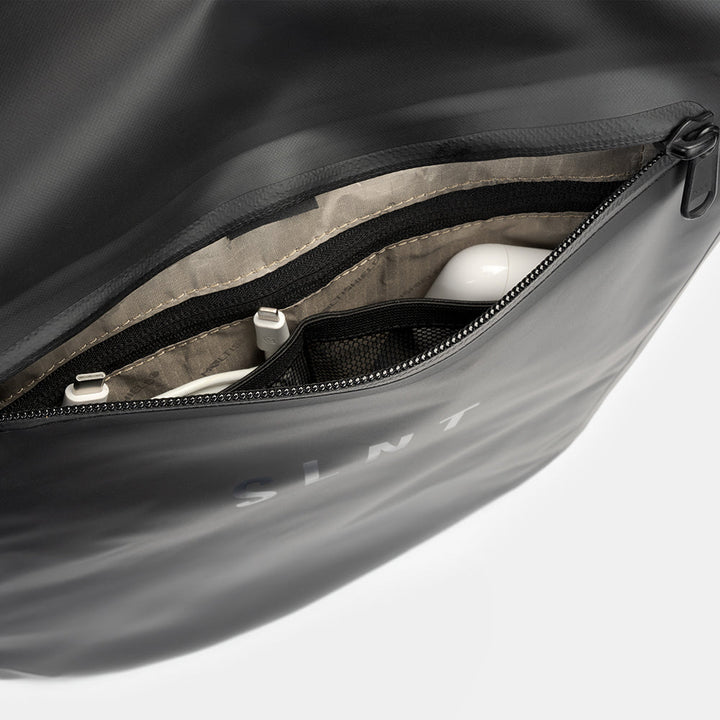 Waterproof Faraday Backpack 20L Expanded